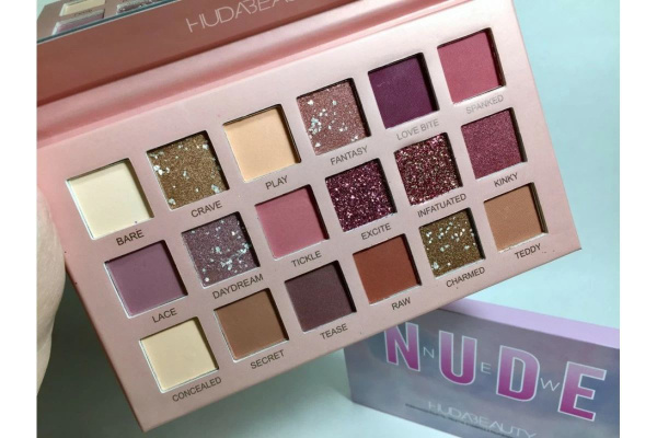 Huda Beauty Nude Palette