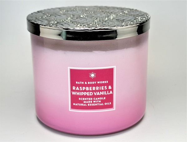 Свеча ароматическая Bath and Body Works Свеча Raspberries Whipped