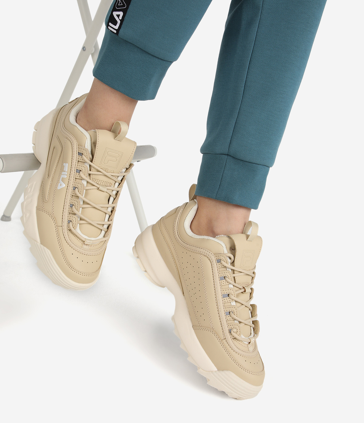 Кроссовки Fila DISRUPTOR II NUDE Women s low shoes купить в интернет