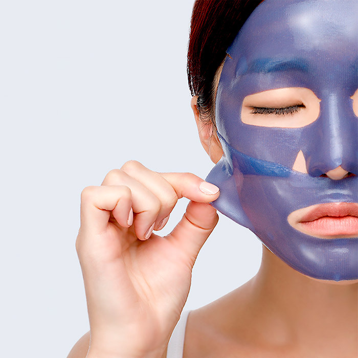 Facial hydrogel mask for plastic surgeons