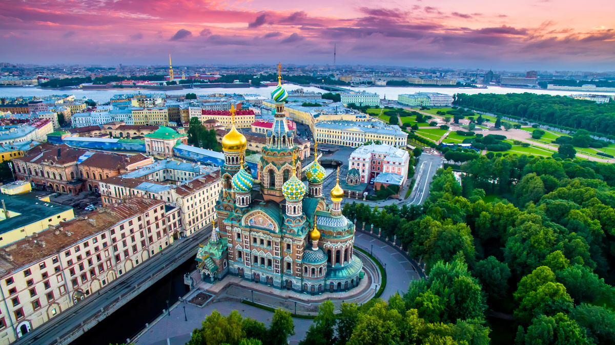 Экскурсионные туры в питер из москвы. Золотой треугольник Питер. Храм Спаса-на-крови Санкт-Петербург. Храм Спаса-на-крови Санкт-Петербург с высоты птичьего полета. Санкт-Петербург, Sankt-Peterburg.