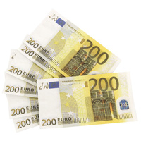 Забавная "Пачка денег" 200 евро