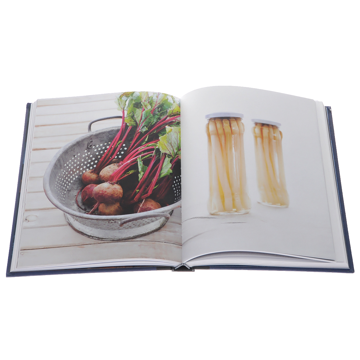 фото The Antarctic Book of Cooking and Cleaning: A Polar Journey Harper design international