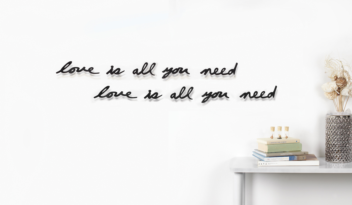 Купить Украшение на стену Umbra "Love is all you need" онлайн. 