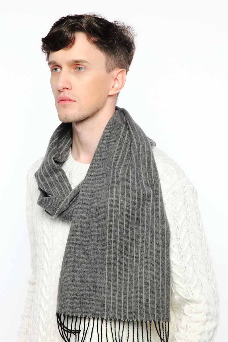 модный мужской шарф. шарф мужской. шарф мужской. шарф мужской. стильный шарф для мужчины.