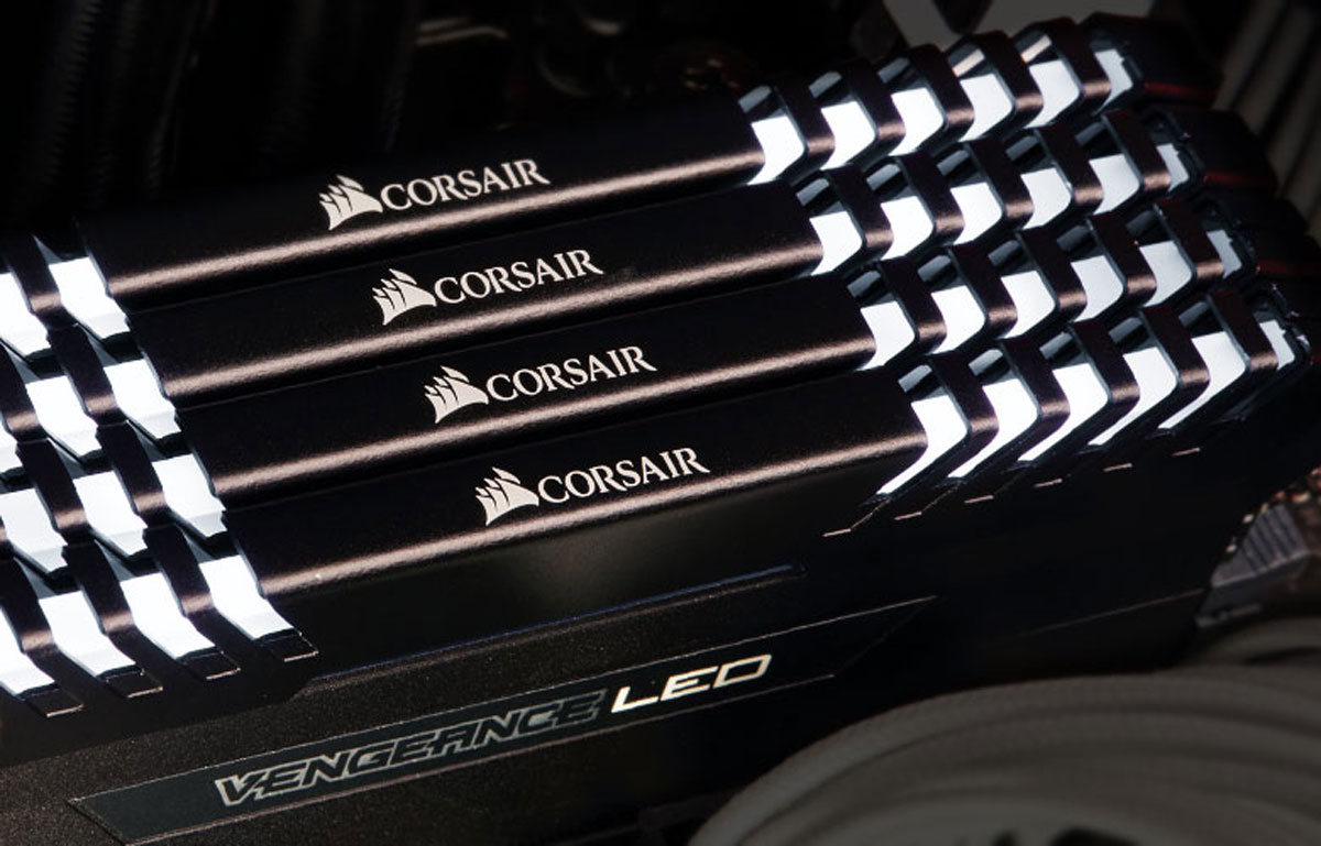 фото Комплект модулей оперативной памяти Corsair Vengeance LED DDR4 2x8Gb 2666 МГц (CMU16GX4M2A2666C16)