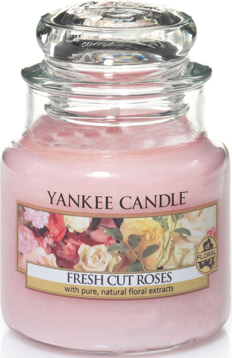 фото Ароматическая свеча Yankee Candle "Свежесрезанные розы / Fresh Cut Roses", 25-45 ч