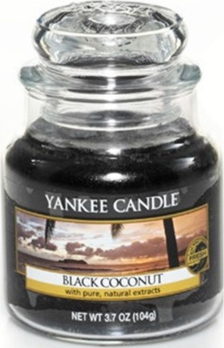 фото Ароматическая свеча Yankee Candle "Черный кокос / Black coconut", 25-45 ч