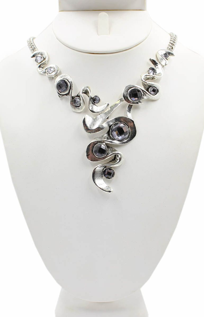 фото Колье Taya, цвет: серебристый, хематит. T-B-13295-NECK-SL.HEMATITE