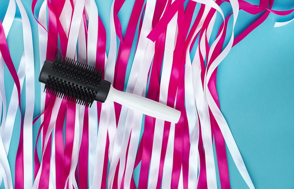 Брашинг tangle teezer для укладки blow-styling round tool. Расческа tangle teezer брашинг. Teezer blow styling round tool large. Tangle teezer круглая расческа. Tangle teezer для фена.