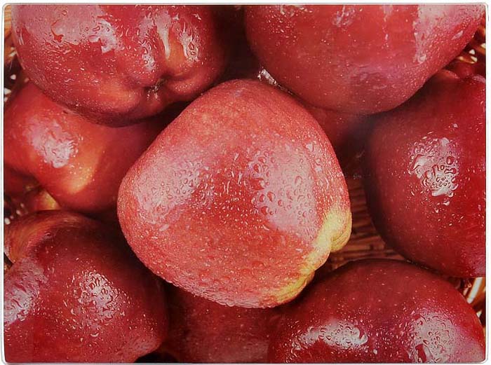 фото Доска разделочная Gotoff "Красные яблоки", стеклянная, 30 см х 40 см. WTC30403