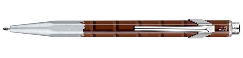 фото Caran d'Ache Ручка шариковая Office Essentialy Swiss цвет корпуса: коричневый, цвет чернил: синий