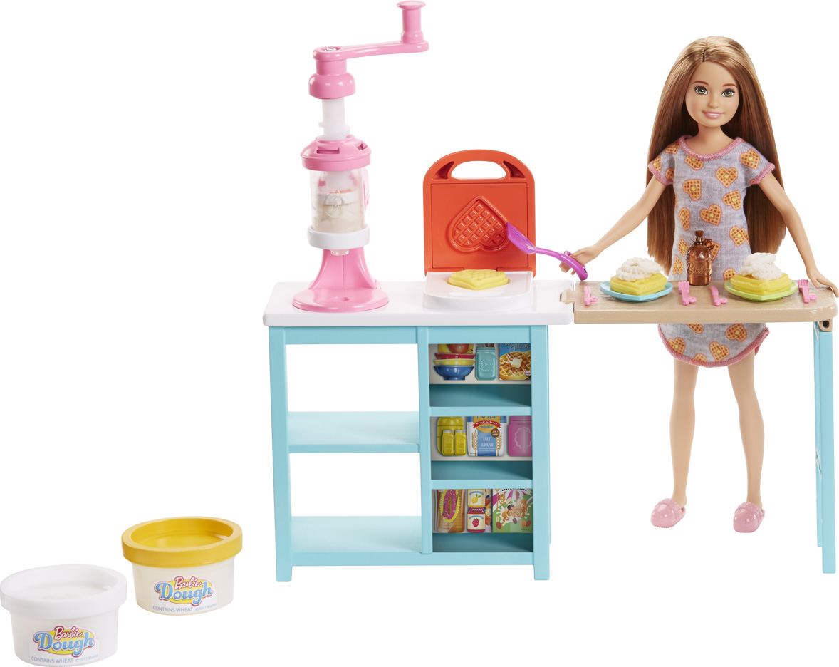 Barbie Игровой набор с куклой Завтрак со Стейси