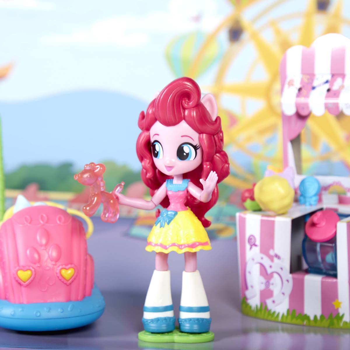 фото Игровой набор с мини-куклой My Little Pony "Pinkie Pie. Bumper Cars and Candy Fun". B8824_B2619