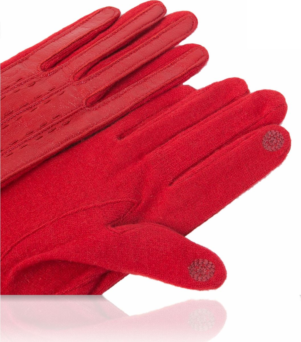 Перчатки 1 год. Красные перчатки мастера на белом фоне. Перчатки для танго. Перчатки INTOUCH.