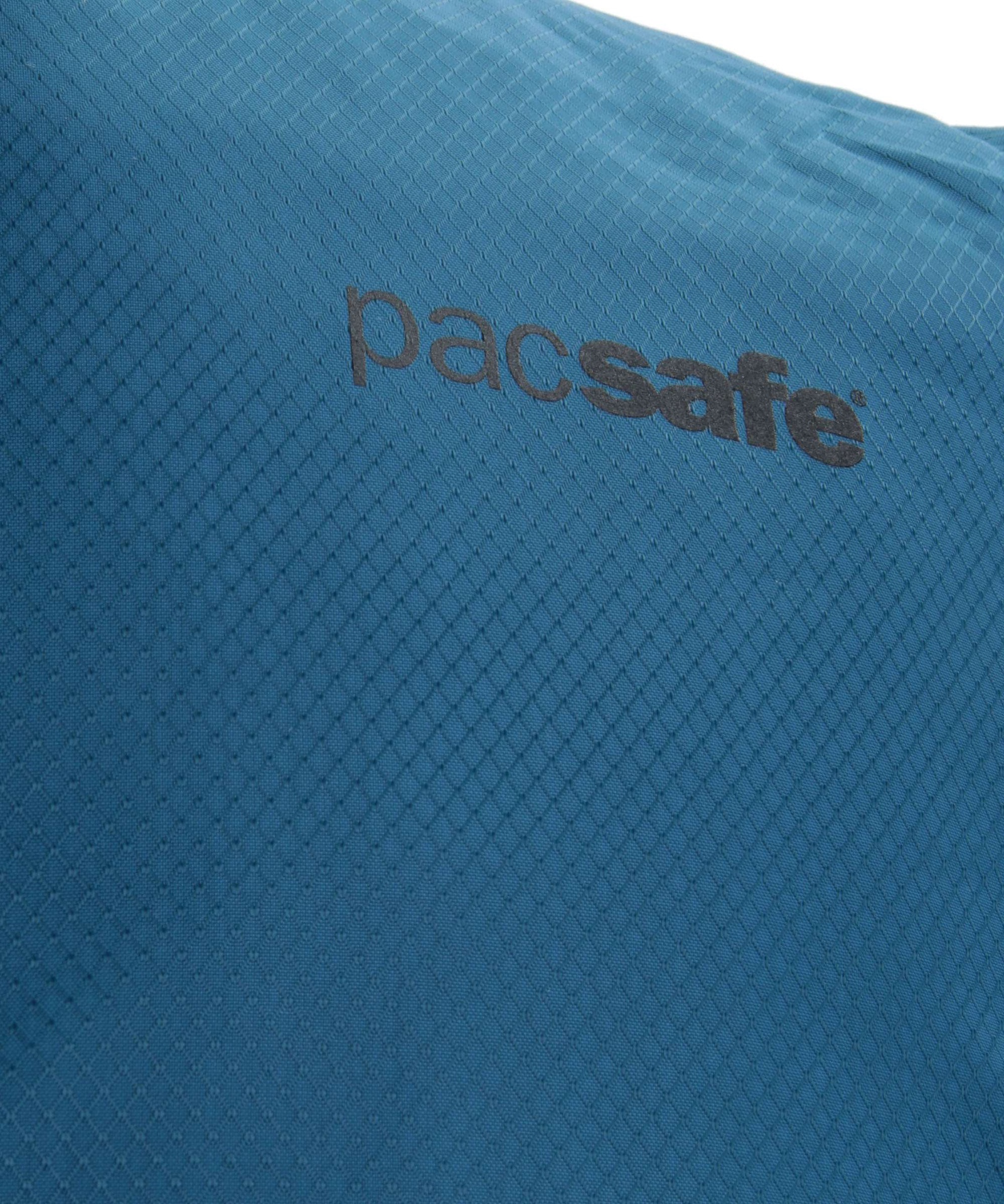 фото Рюкзак для ноутбука Pacsafe Рюкзак антивор Pacsafe Venturesafe X18 backpack, цвет: темно-синий, 18 л, 60515626, темно-синий