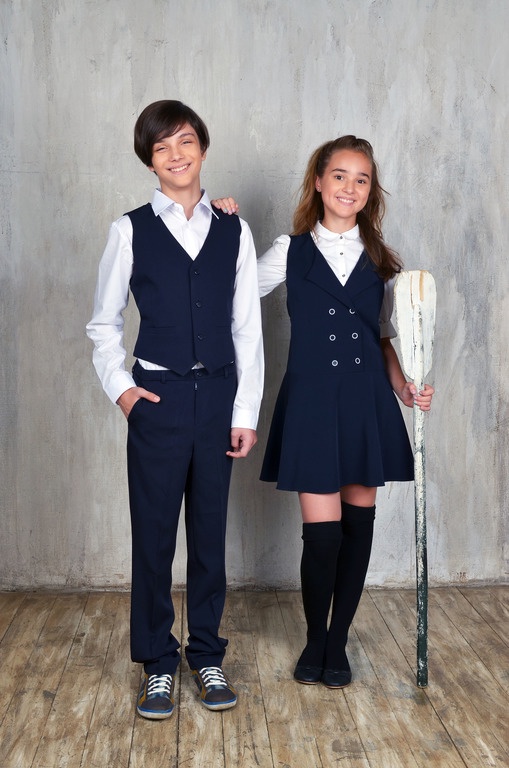 Современная школьная одежда