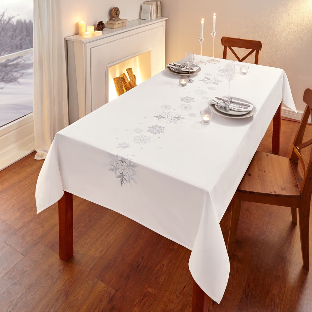 фото Скатерть "Снежинки" прямоугольная, цвет: белый, 140 х 240 см Хит - декор