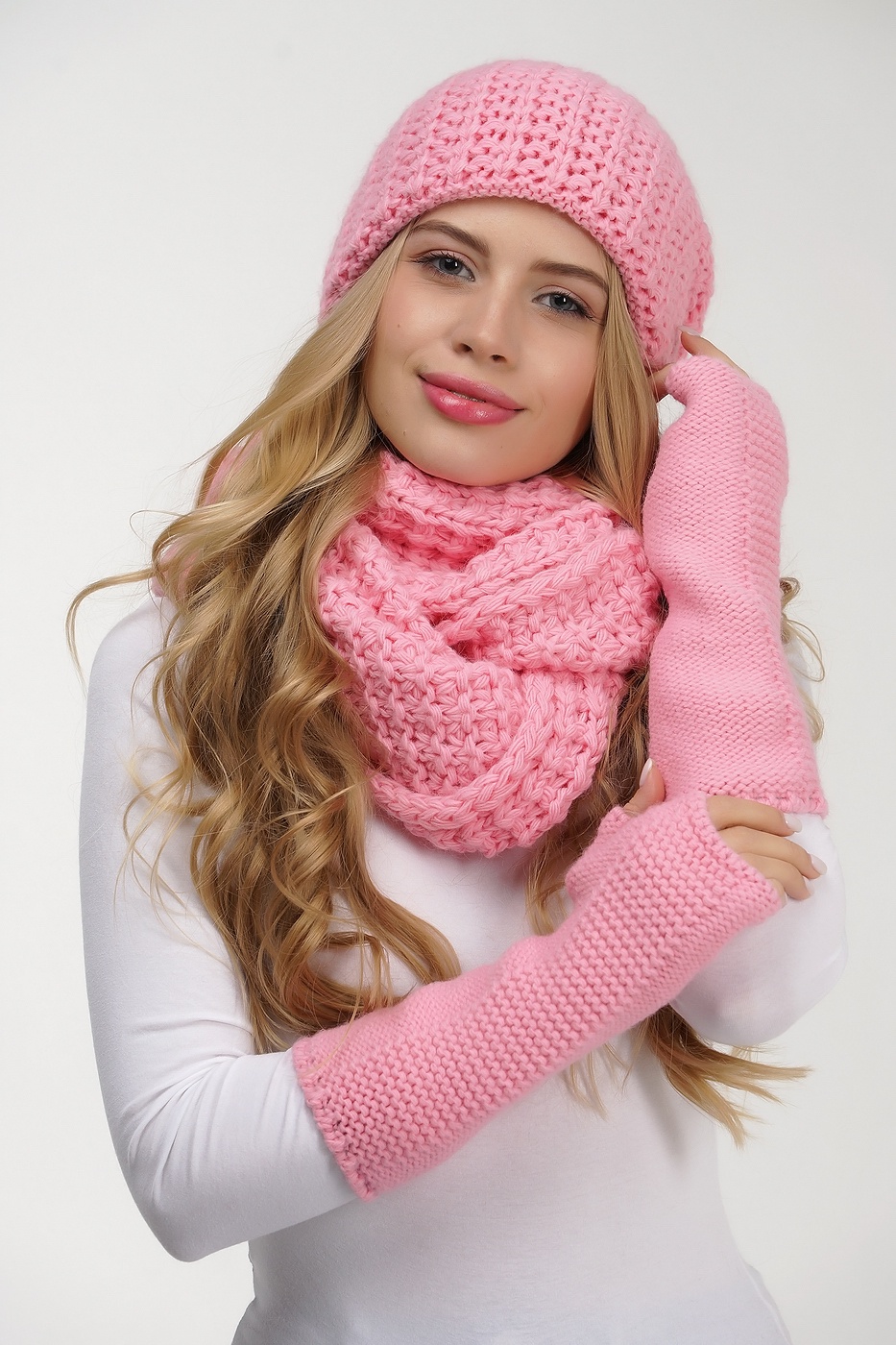 Шапка и шарф розовые