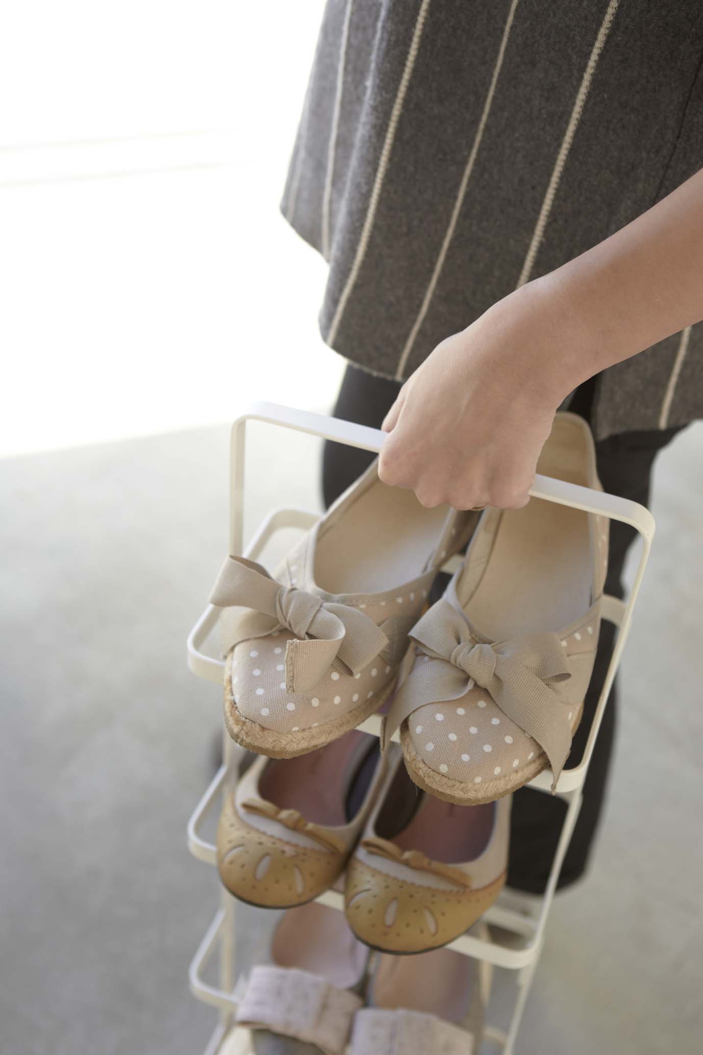 фото Полка для обуви Yamazaki, 2478, белый, 22х18х77,5 см