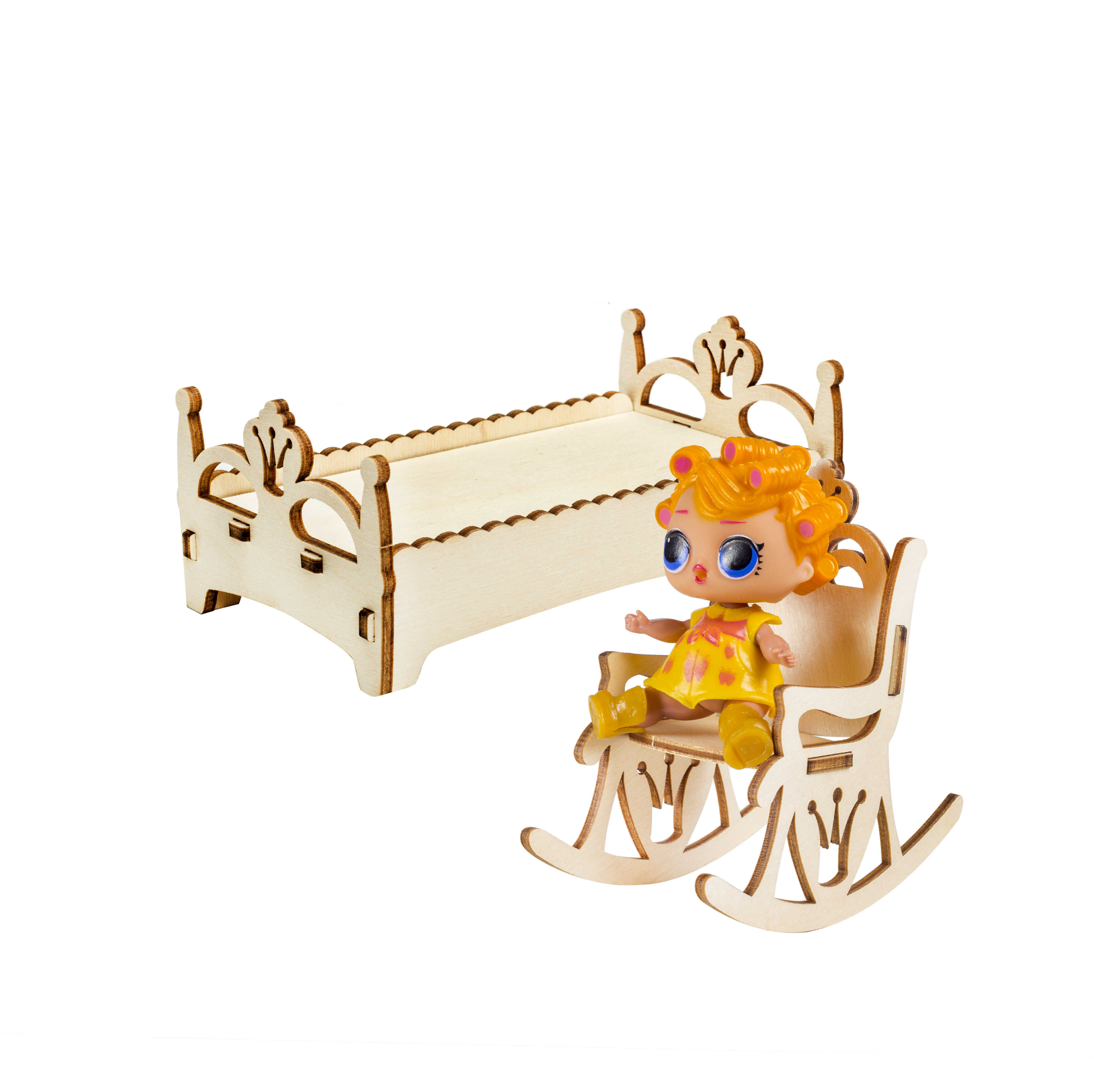 фото Мебель для кукол Iq Format в домик для кукол LOL, кресло-качалка и кроватка бежевый