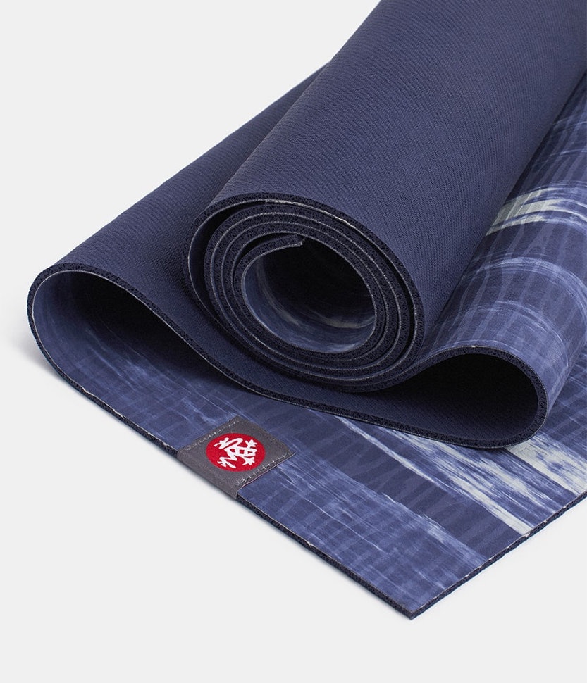 фото Коврик для йоги и фитнеса Manduka Коврик для йоги Manduka EKO Rain Check, 1145, синий