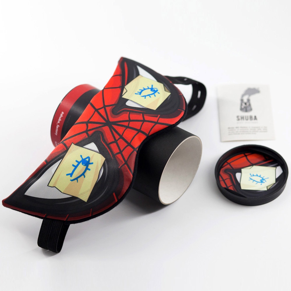 Маска для сна Shuba С изображением глаз Человека-паука в пластиковой упаковке