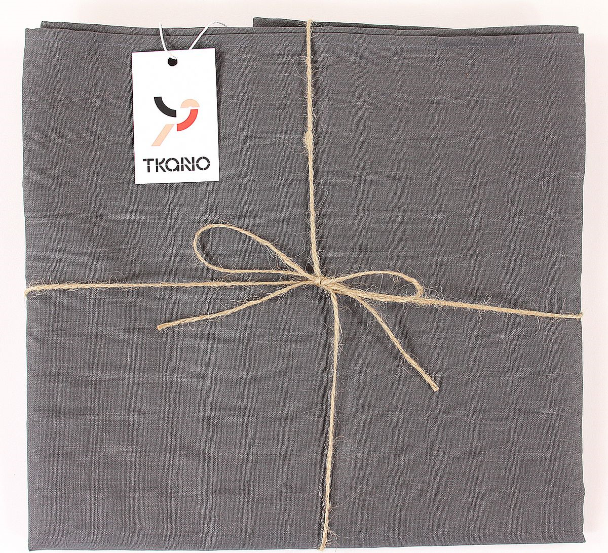 Скатерть Tkano Essential, TK18-TС0020, с декоративной обработкой, темно-серый, 143 x 250 см