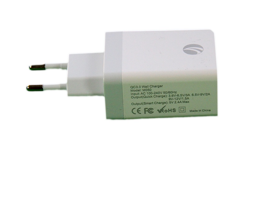 фото Зарядное устройство VCOM 2 а AC EU Plug 100-220V → USB, IC, Quick Charge 3.0 M050 CA-M050, CA-M050