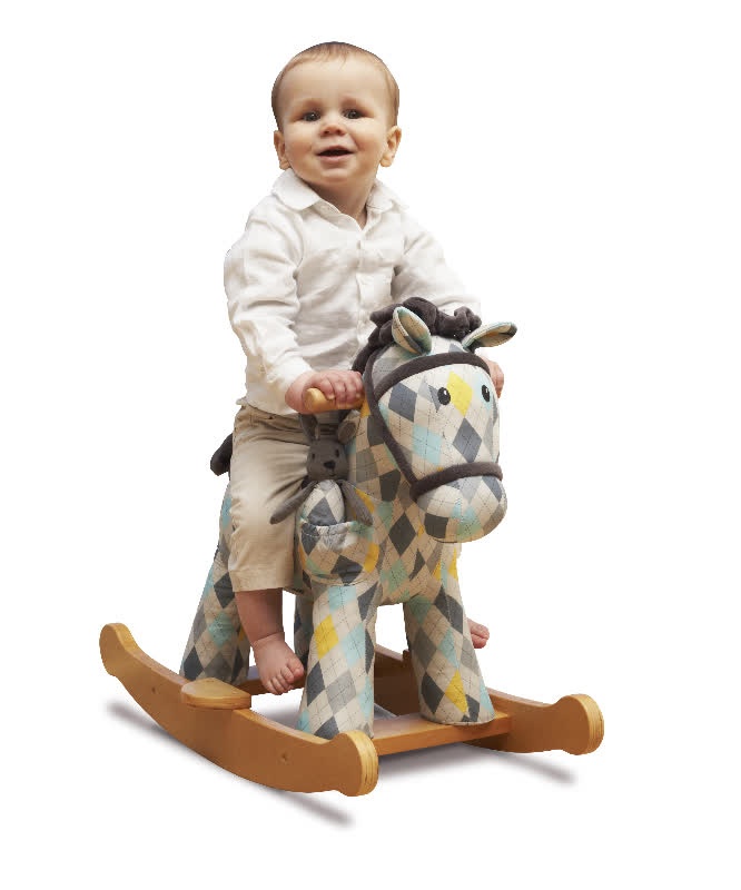 Мальчик на лошадке. Лошадка-качалка для мальчиков 1год. Качалка детская лошадка. Лошадь качалка для детей. Лошадки каталки для детей.