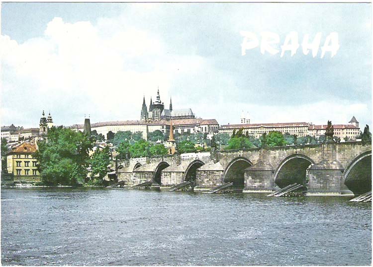 фото Почтовая открытка "Praha. Prazsky hrad a Karluv most". Чехия, вторая половина ХХ века Svepomoc