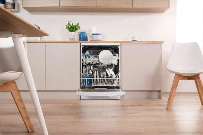 фото Посудомоечная машина Indesit, DFG 15B10 EU, белый