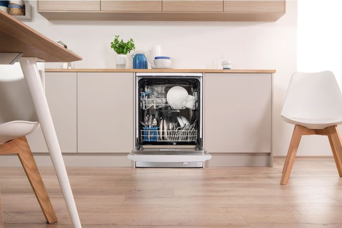 фото Посудомоечная машина Indesit, DFG 15B10 EU, белый