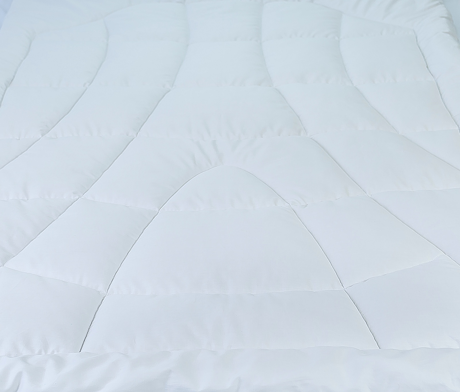 фото Одеяло Sovinson Cloud, белый