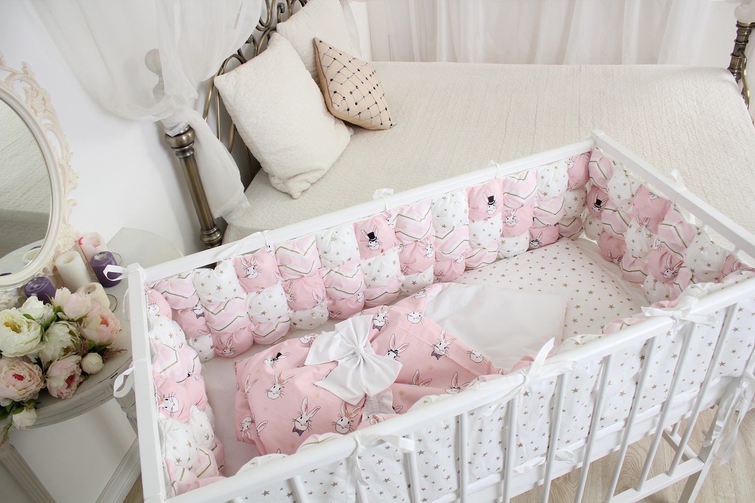 фото Комплект белья для новорожденных Happy Family "В стране чудес - Зайки" Розовый, белый, светло-розовый