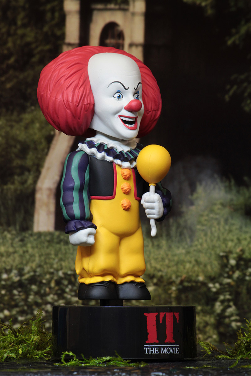 фото Фигурка Neca IT (1990) Body Knocker Pennywise