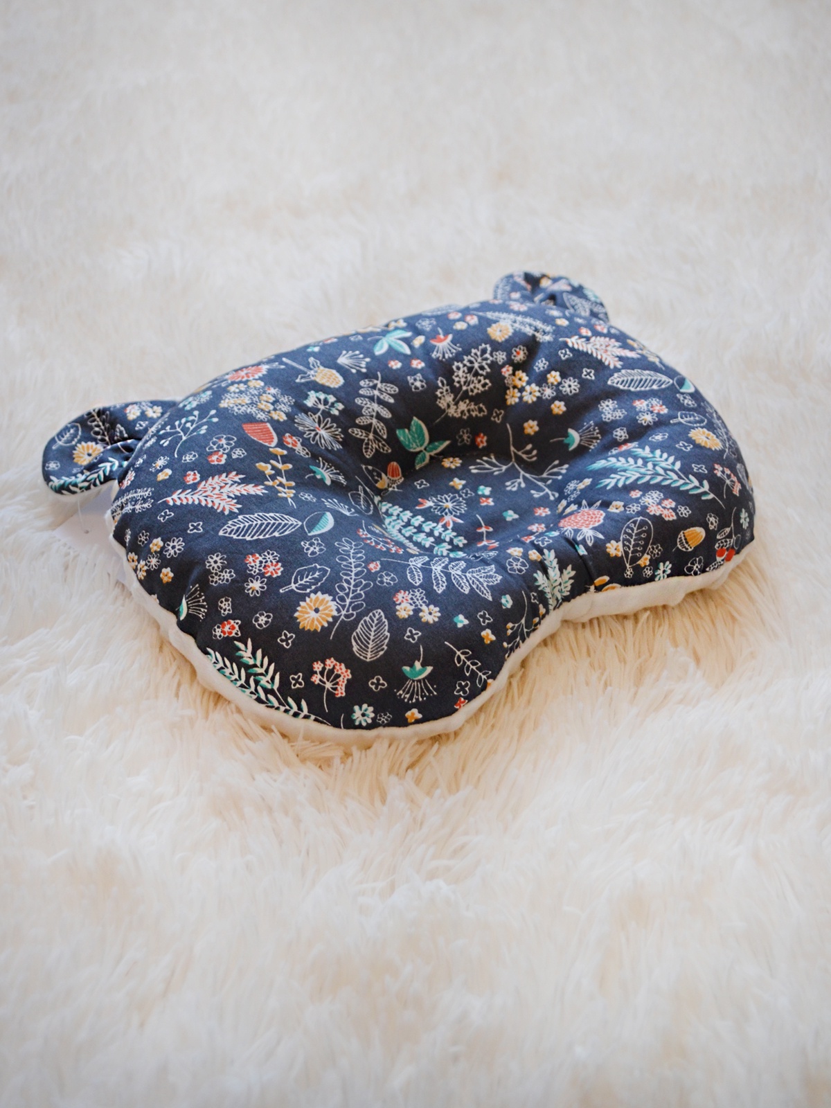 фото Детская подушка SISTERS CARE Подушка для новороденных "Мишка", темно-серый