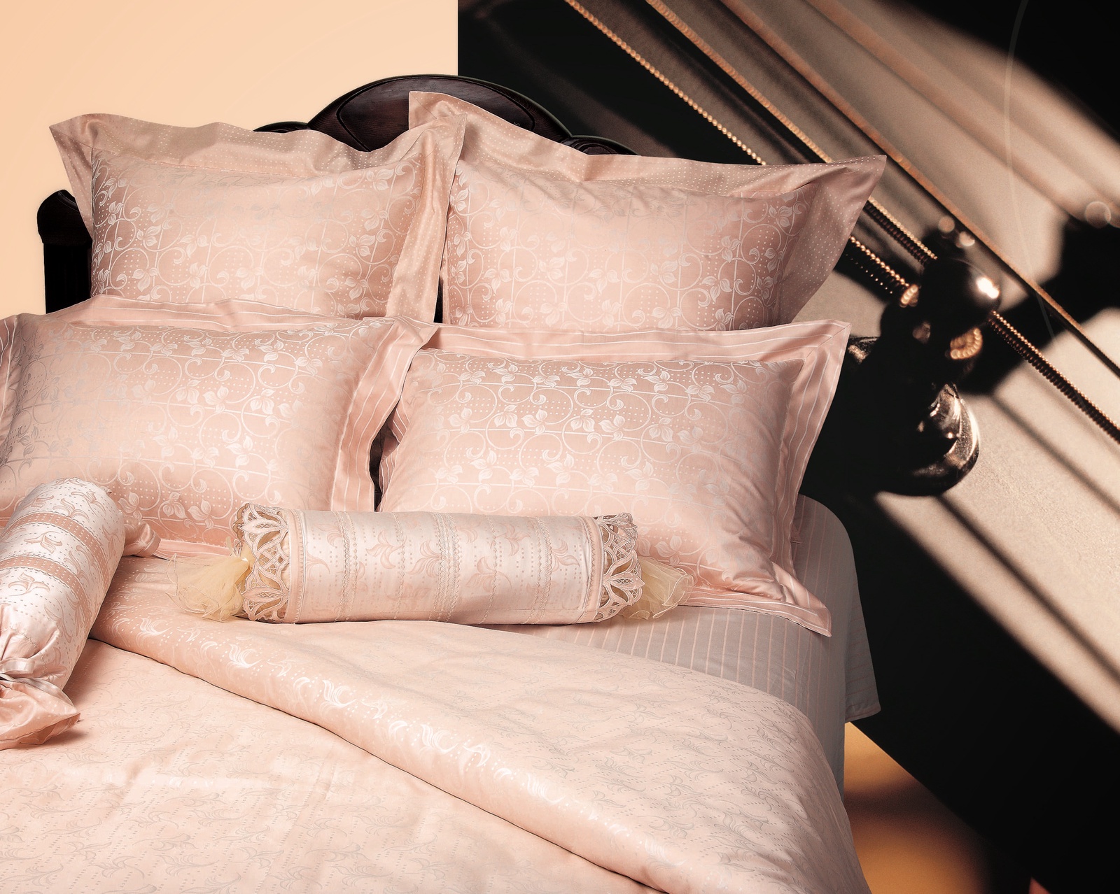 фото Комплект постельного белья Carezza Кармина, розовый