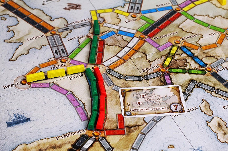 фото Настольная игра Hobby World Ticket to Ride: Европа (3-е издание)