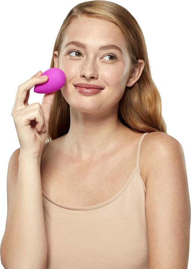 фото Спонж Beautyblender Electric Violet, фиолетовый