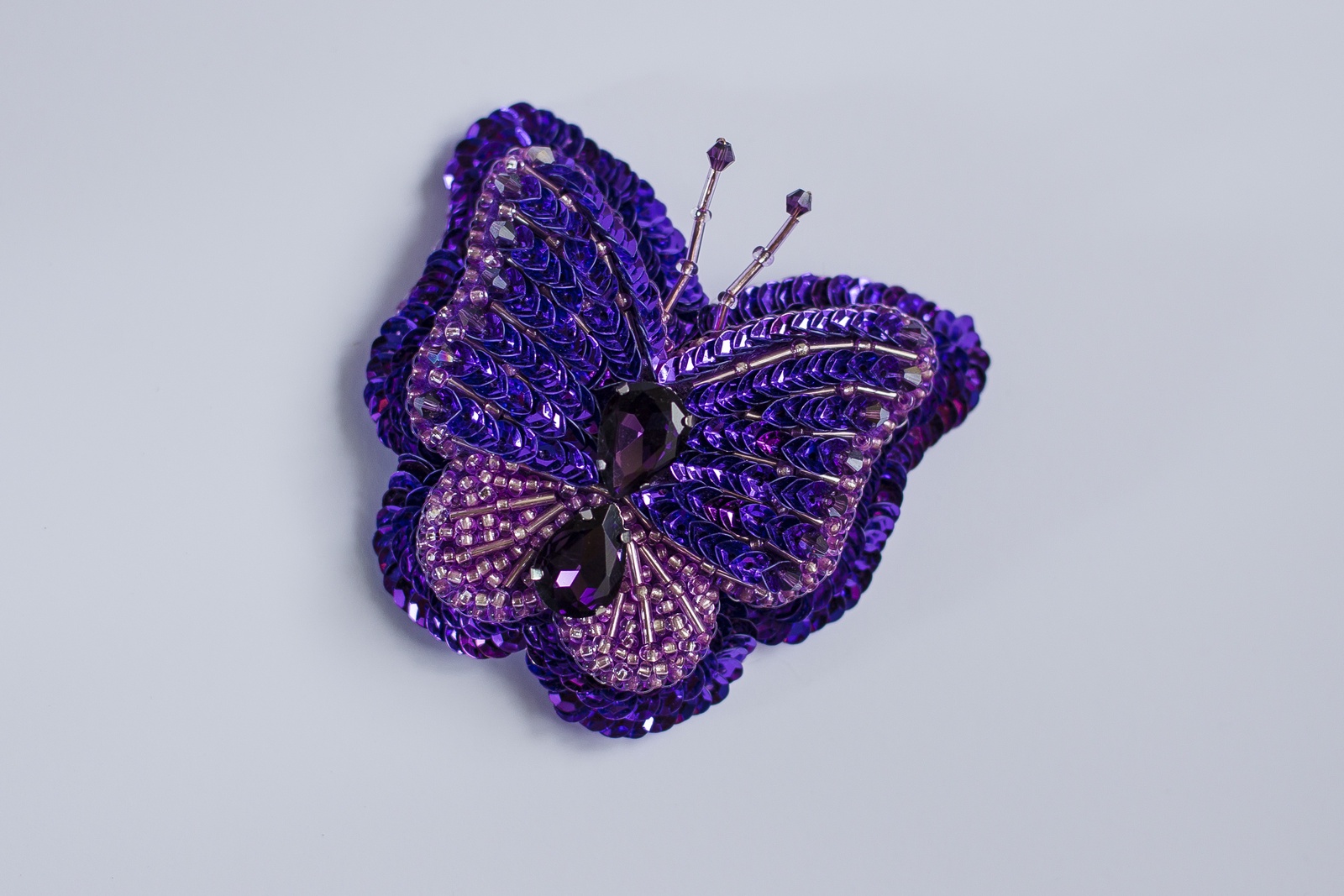 Брошь бижутерная Vivacase Butterfly Moth, Искусственная кожа, Бисер, Стразы, черный