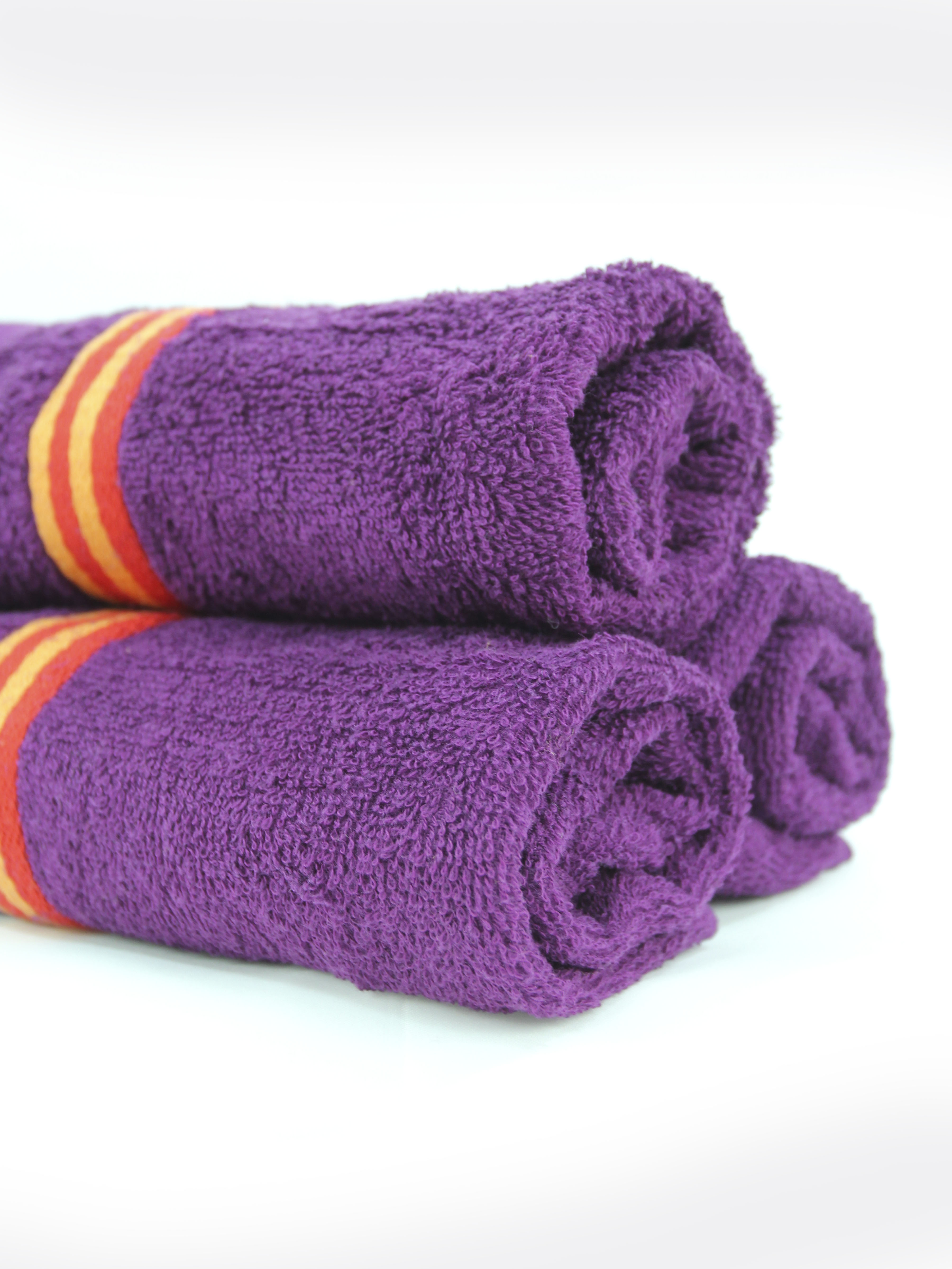 Фиолетовое полотенце. Cherir полотенца кухонные. Полотенце фиолетового цвета. Полотенце 40 на 60.