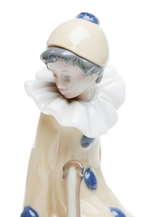 фото Статуэтка Lladro "Клоун с мандолиной". Фарфор, ручная роспись. Nao, Испания (Валенсия), 1987 год