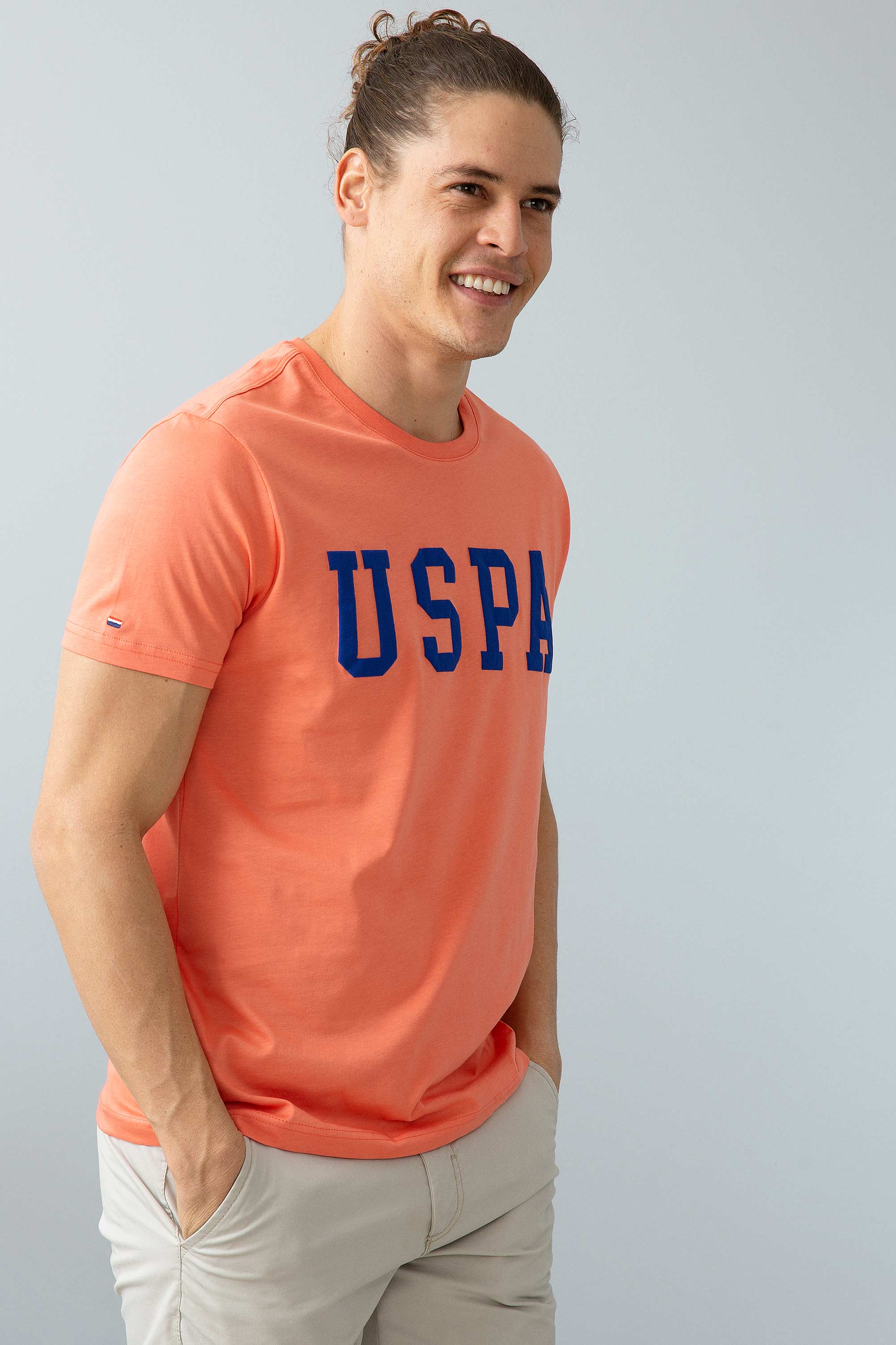 Футболка u s polo. Футболка u2. Футболка ьуъ. Футболка ю-3 мужская. Вес футболки.