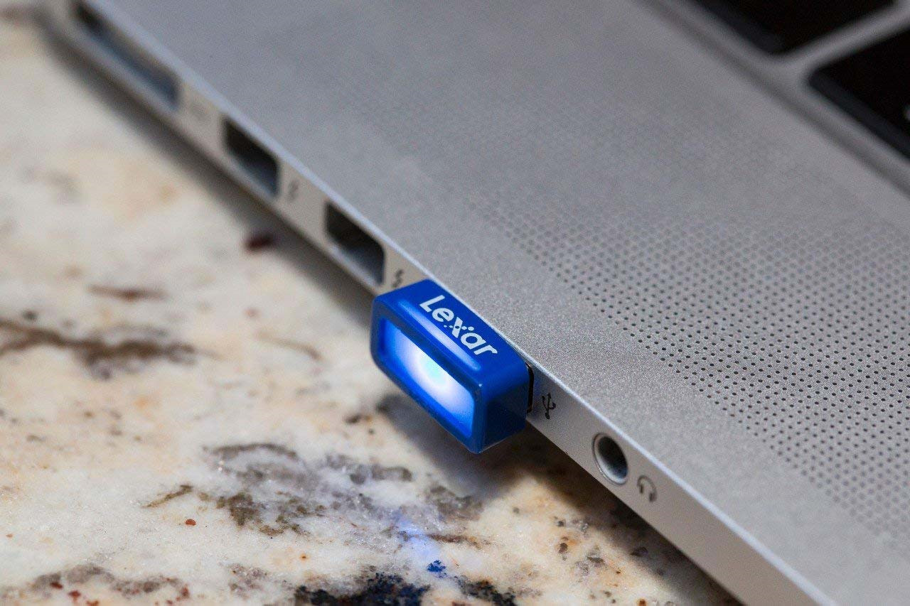 фото USB Флеш-накопитель Lexar JumpDrive S45 Mini 32GB, серый