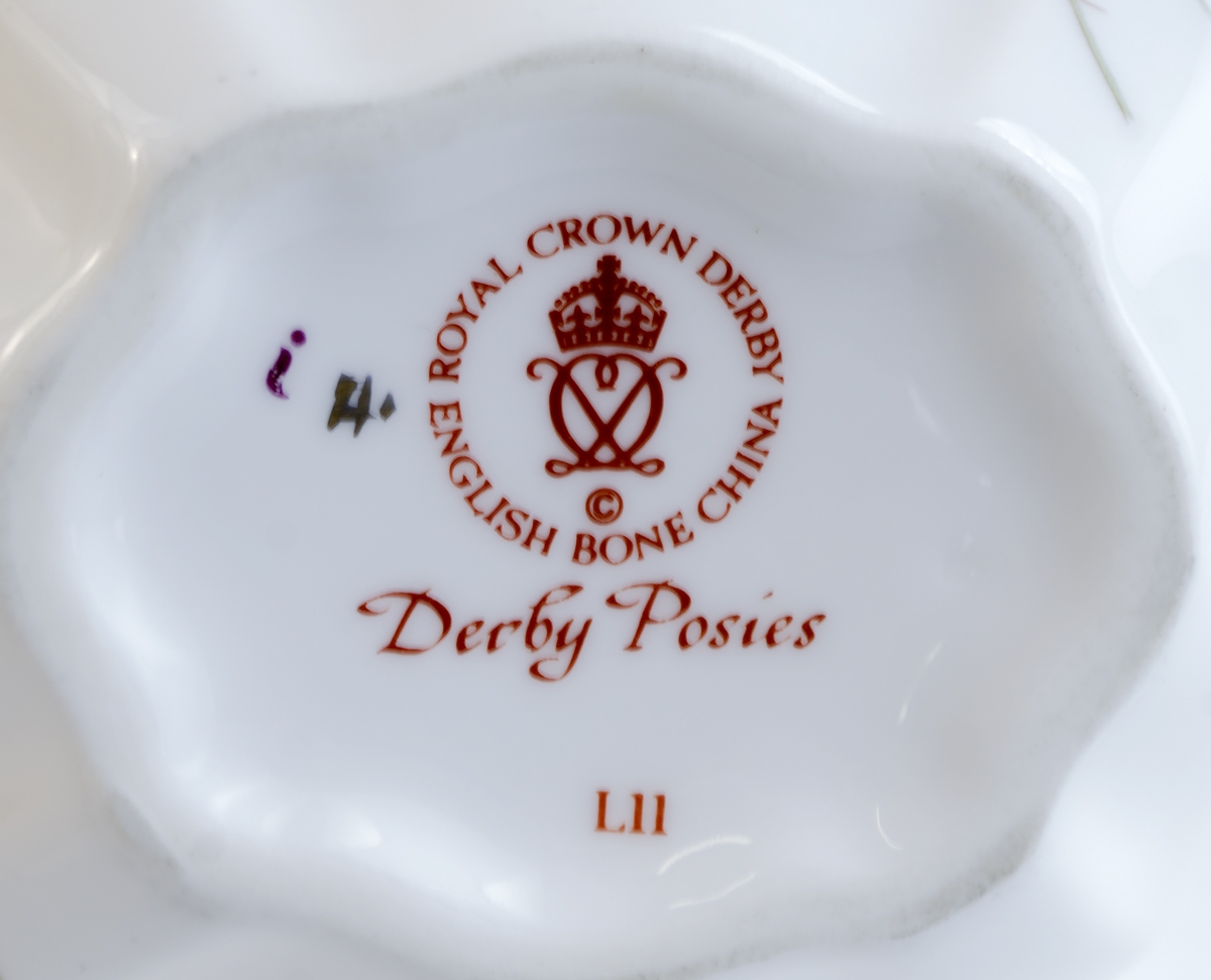 фото Сливочник Royal Crown Derby "Букеты Дерби". Английский фарфор, деколь, золочение, вторая половина ХХ века