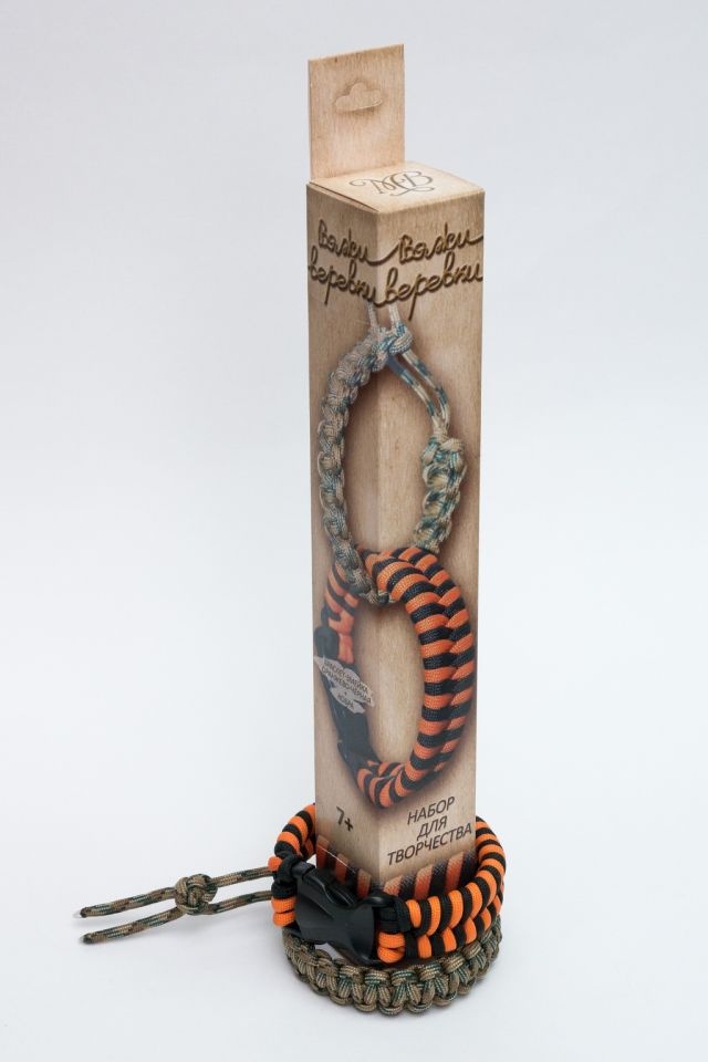 фото Набор для вязания Моя выдумка "Вяжи веревки" Змейка оранжево черная