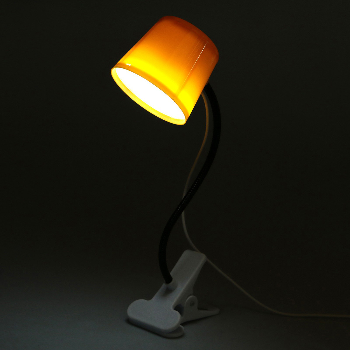 Светильник хамелеон. RISALUX лампа на прищепке led "прожектор". Настольная лампа прищепка. Светильник настольный с прищепкой. Лампа-прищепка желтая.