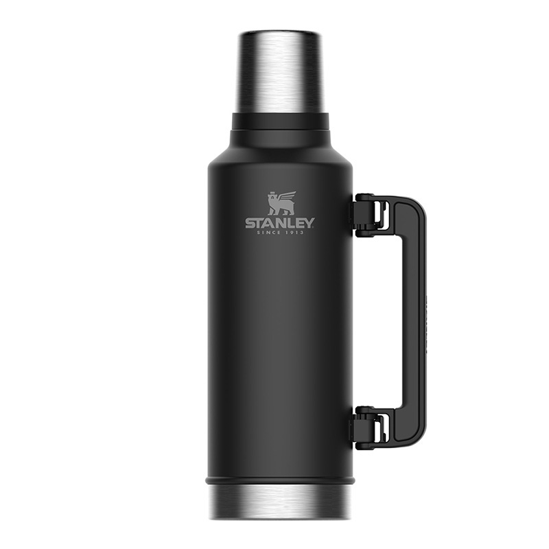 фото Термос Stanley Classic 1.9L Vacuum Bottle Black, Нержавеющая сталь