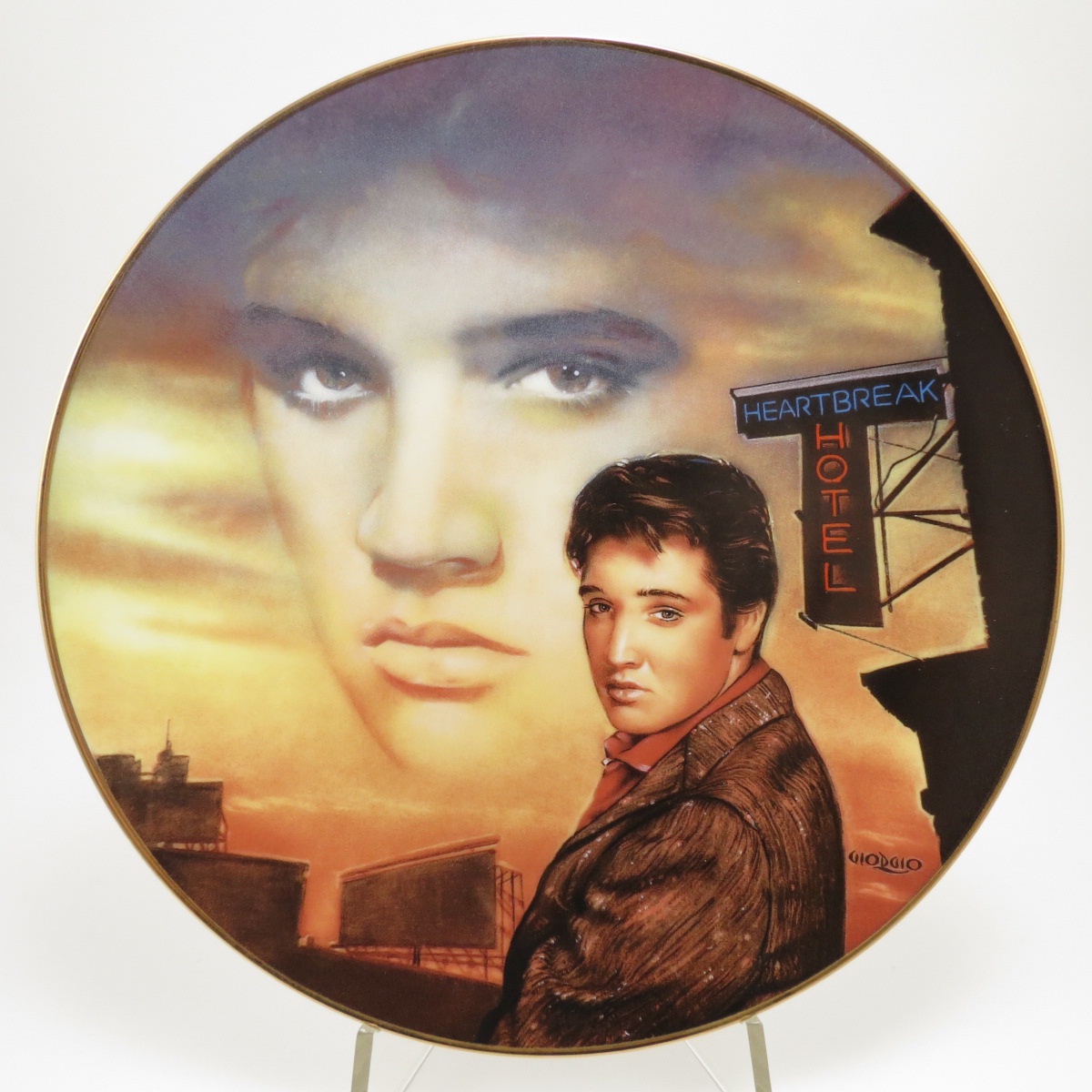 элвис отель разбитых сердец. отель разбитых сердец фильм 1988. элвис пресли слушать отель разбитых сердец. Elvis presley elvis 1956 cover. Heartbreak hotel elvis presley, альбом 1956 картинки.